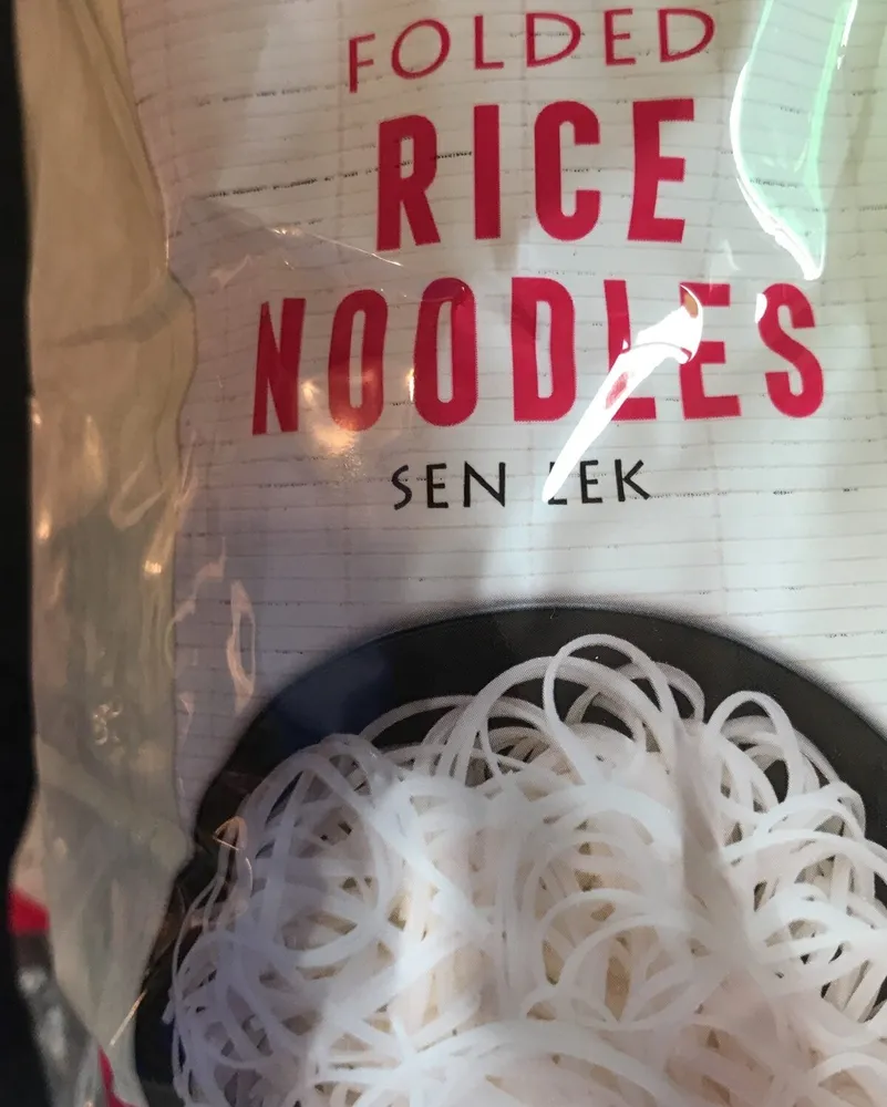 Folded rice noodles