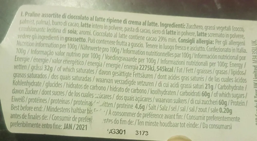 Praline assortite di cioccolato al latte ripiene di crema