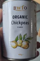 Organic Chickpeas in water