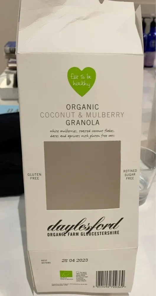 Organic cocnut mulberry granola