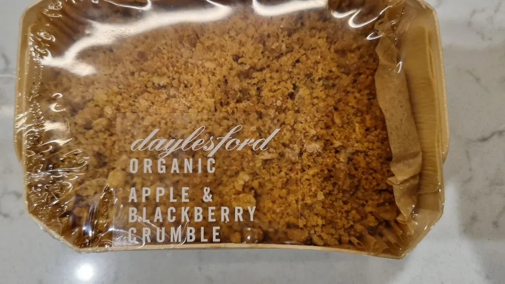 organic apple and blackberry crumble