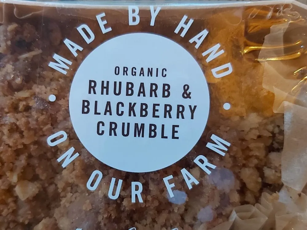 Organic rhubarb & Blackberry crumble