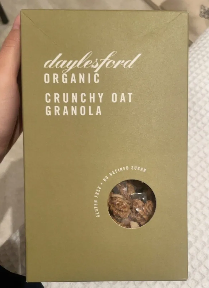 Organic crunchy oat granola