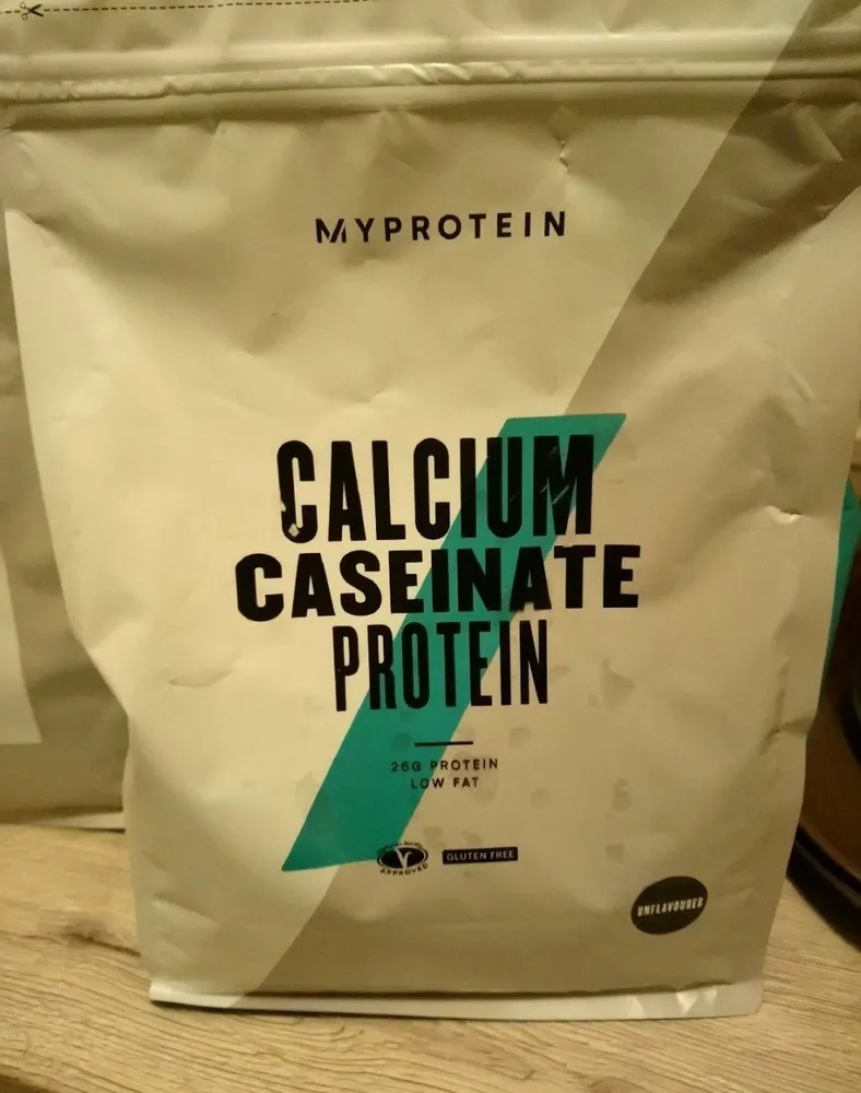 Calcium caseinate protein
