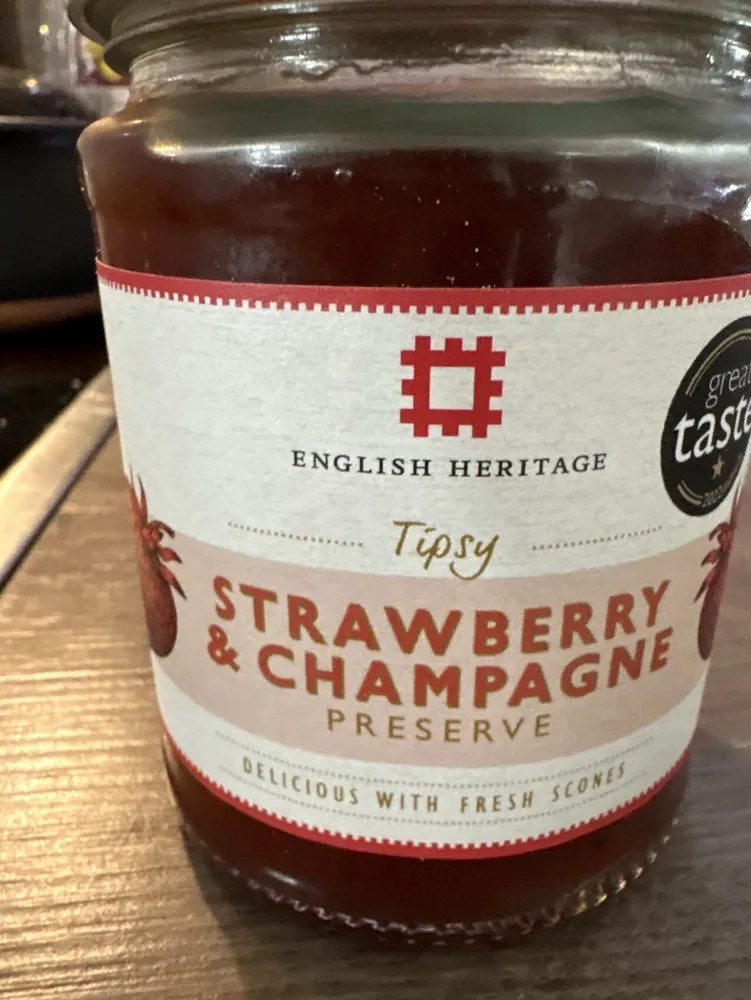 Strawberry & champagne