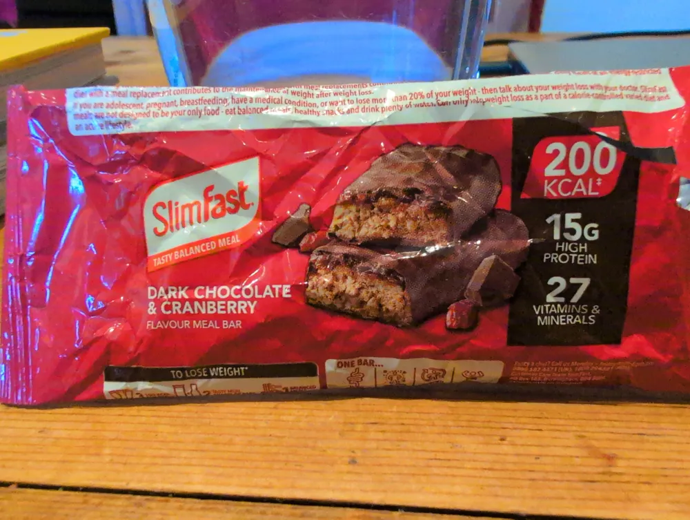Dark Chocolate & Cranberry Flavour Meal Bar