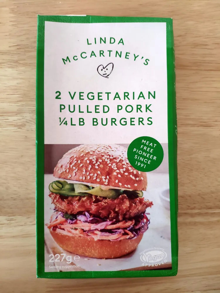 Vegetarian pulled pork 1/4lb burger