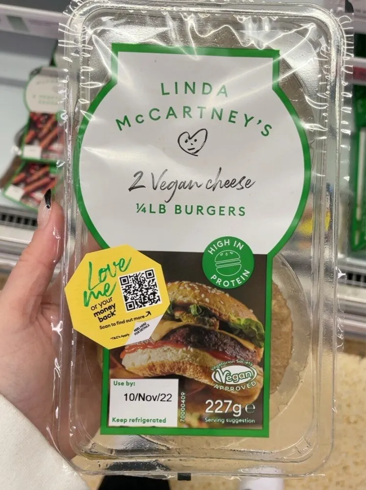 Vegan cheese burgers