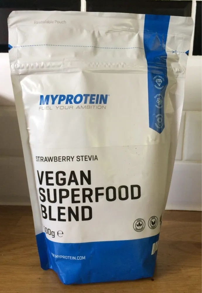 Vegan superfood blend strawberry stevia