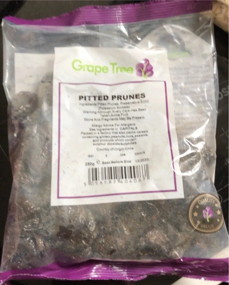 Pitted prunes