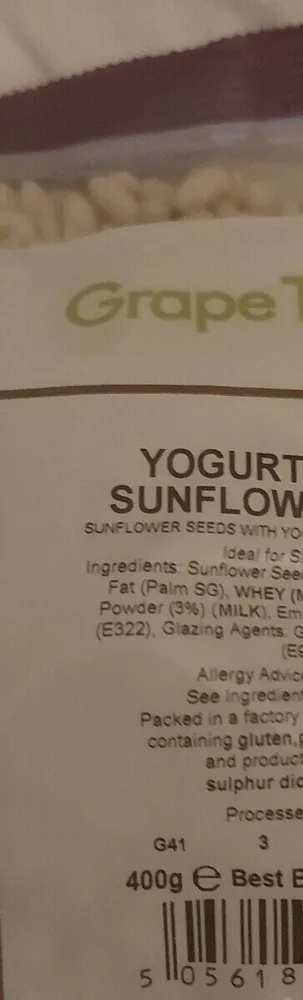 Yogurt coated sunflower seeds