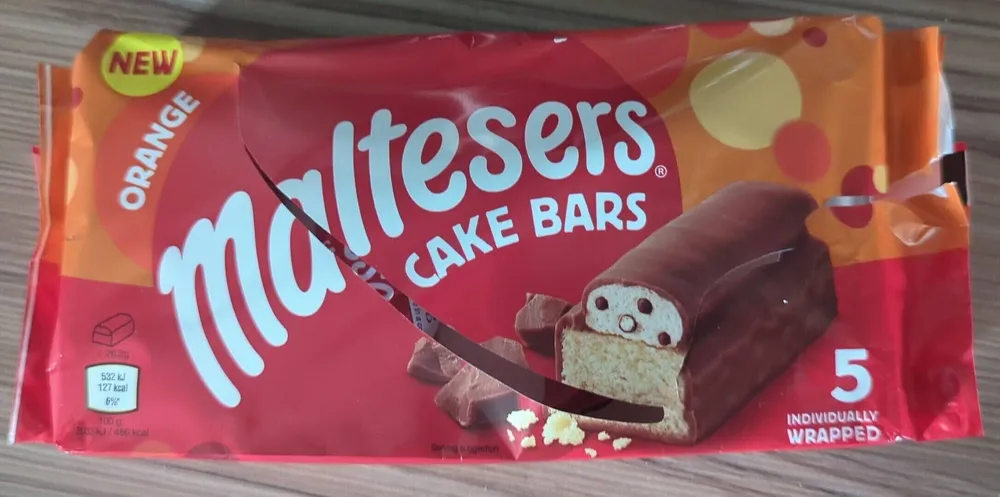 Maltesers cake bars