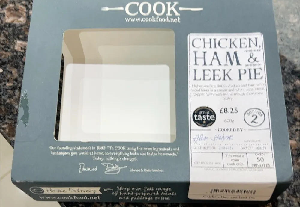 Chicken ham & leek pie