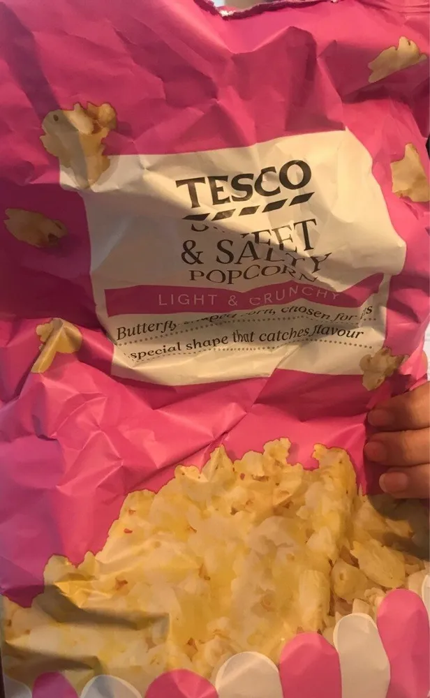 TESCO SWEET & SALTY POPCORN LIGHT & CRUNCHY Butter