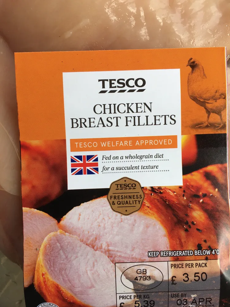 BRITISH CHICKEN BREAST FILLETS