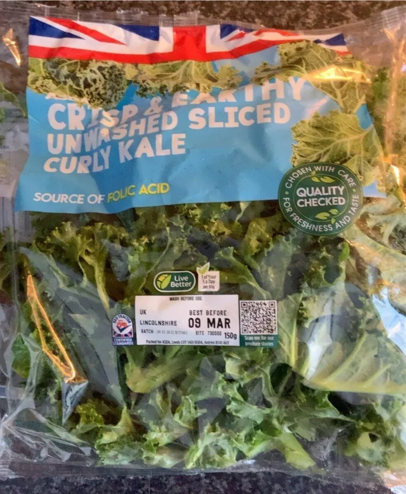 Crispy & earthy unwashed sliced curly kale