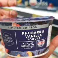 rhubarb and vanilla yogurg