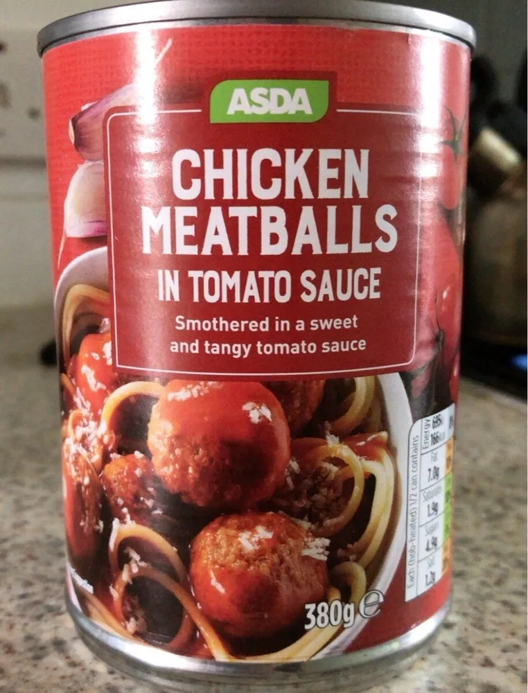 Chicken meatballs in tomato sauce