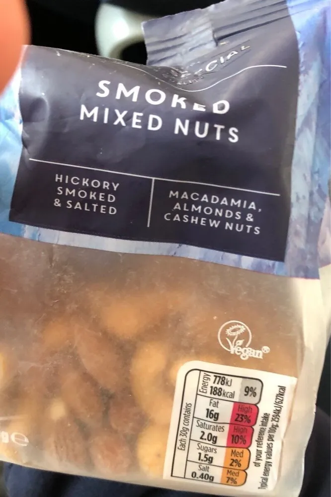 Smoked mixed nuts