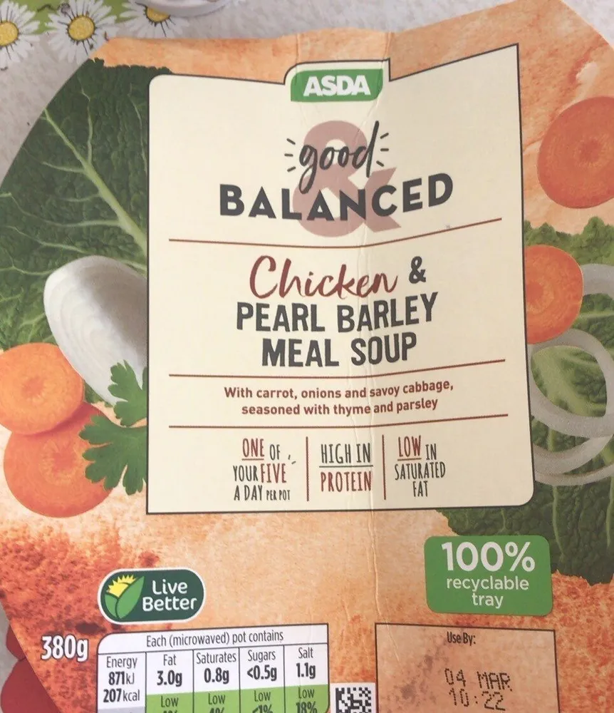 Chicken and pearl barley meal soup