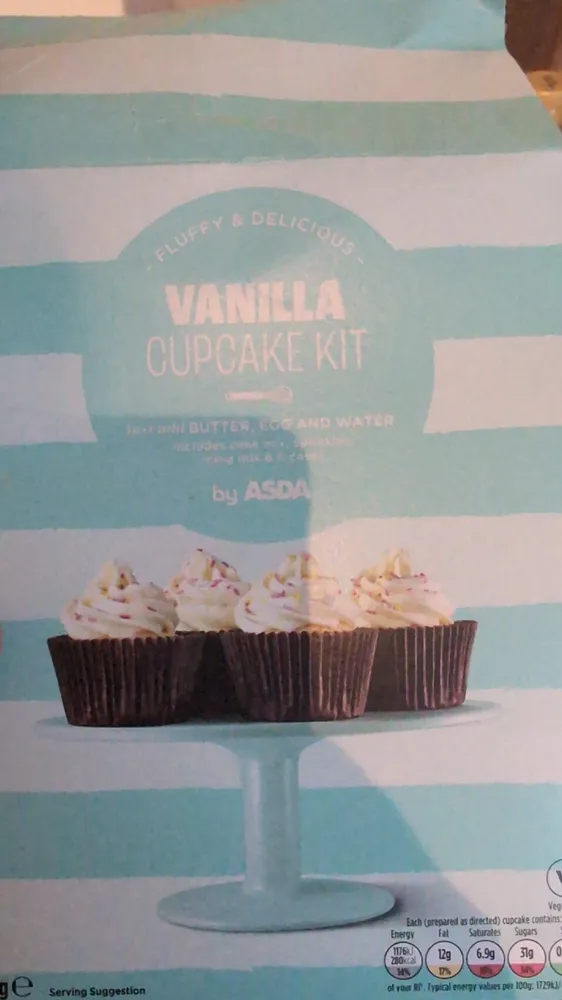 Vanilla Cupcake Kit