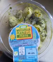 MARINATED MOZZARELLA PEARLS Creamy Italian bocconc