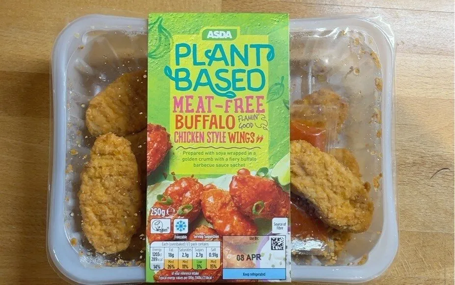 Meat free buffalo chicken style wings
