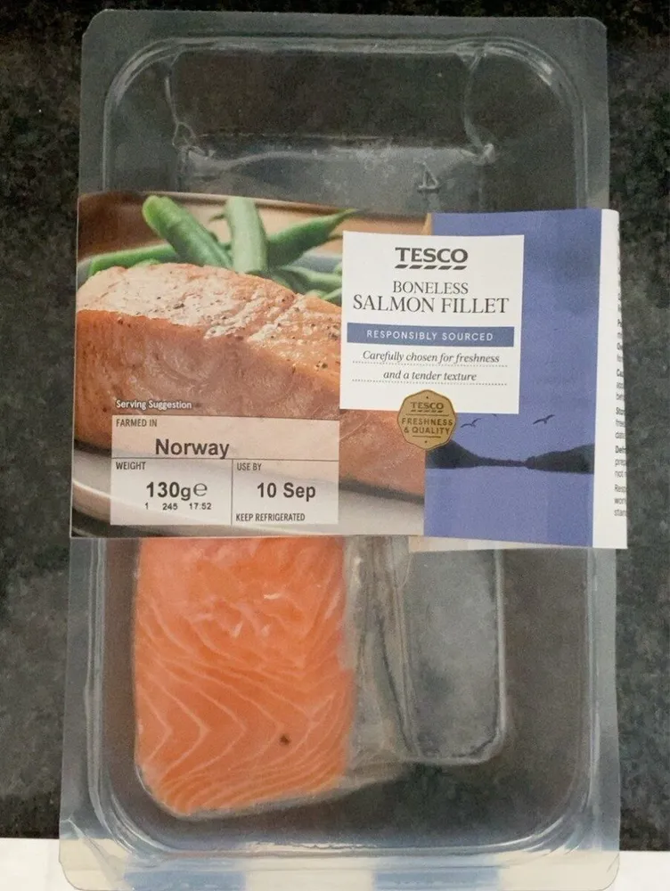 Boneless salmon fillet