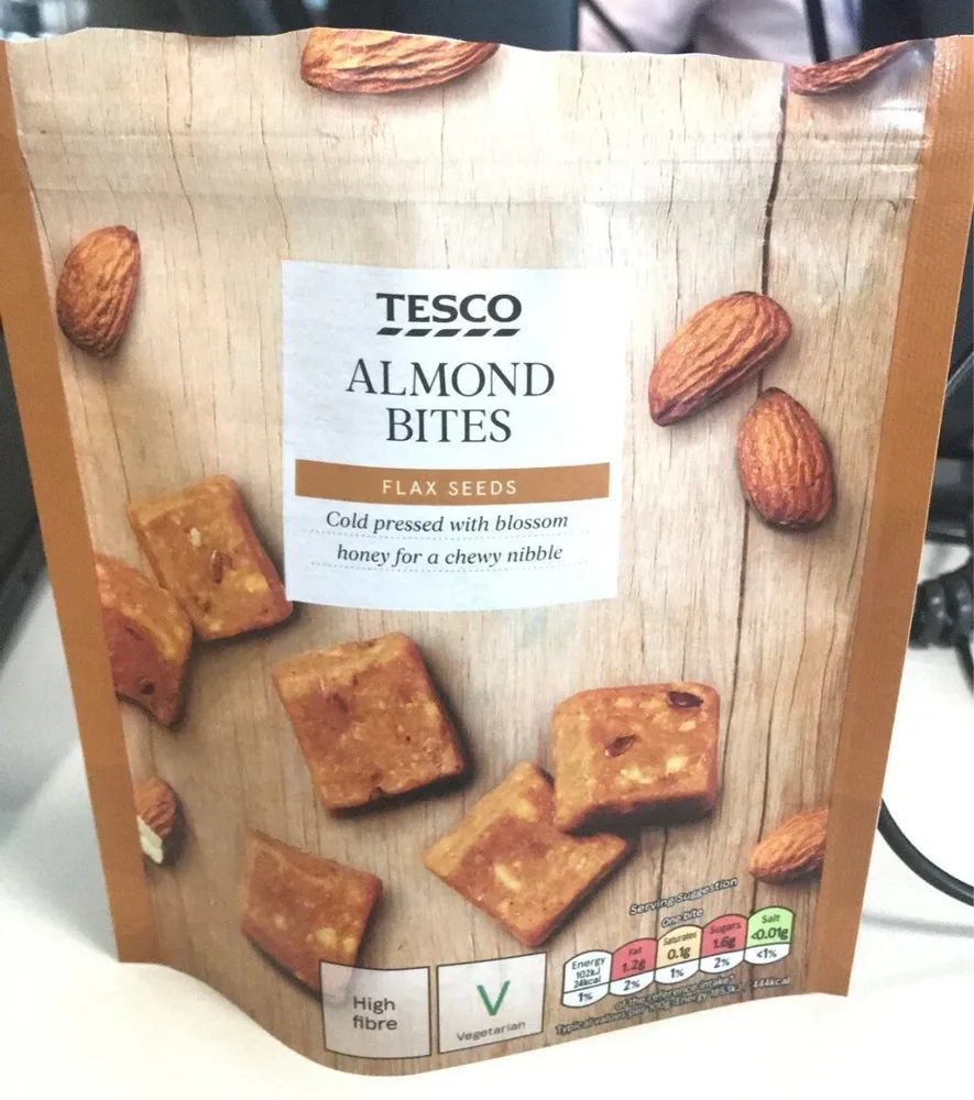 Almond bites