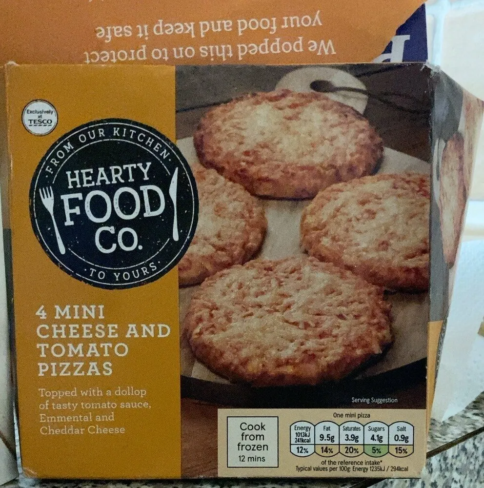 4 mini cheese and tomato pizzas