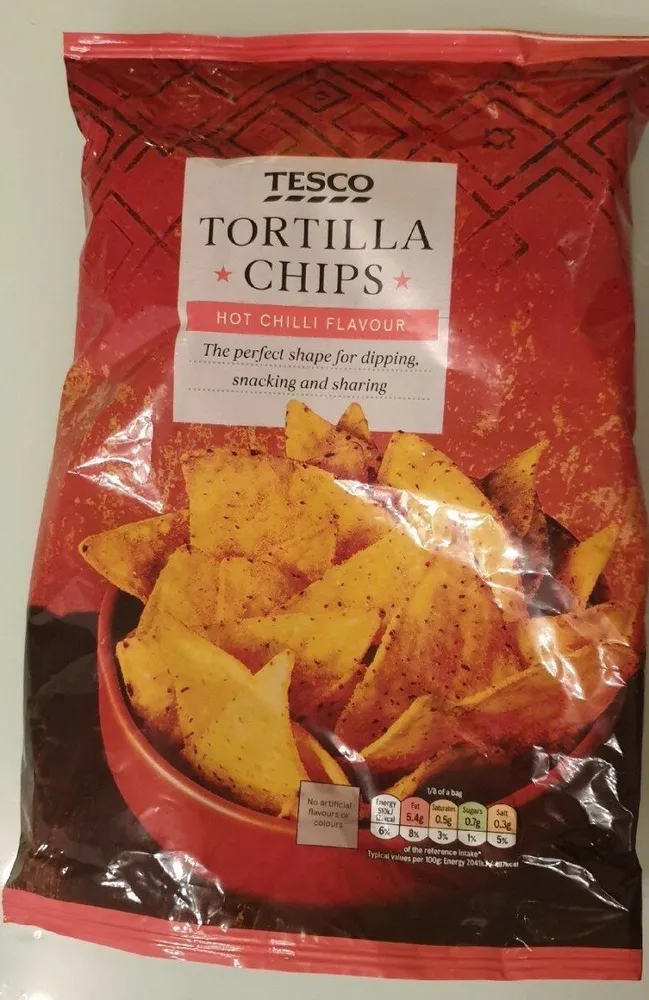Tortilla chips hot chili flavour