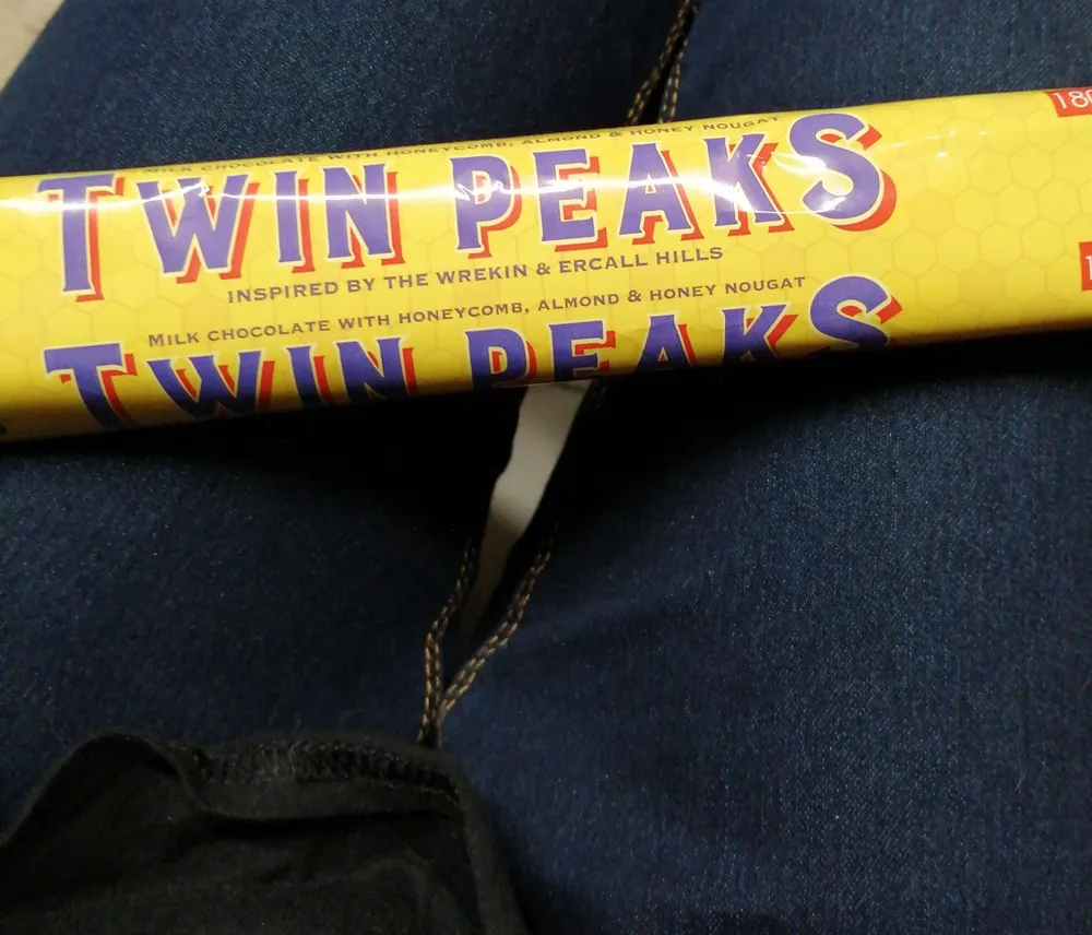 Twin Peaks Milk Chocolate With Honeycomb, Almond & Honey Nougat