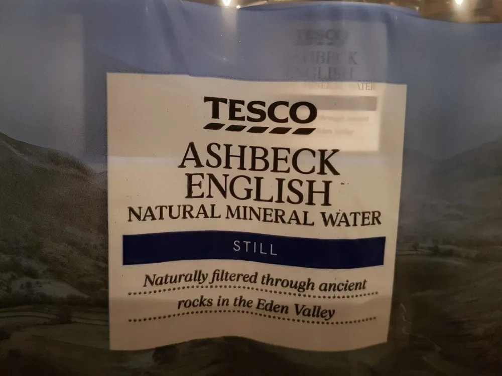 Ashbeck English natural mineral water