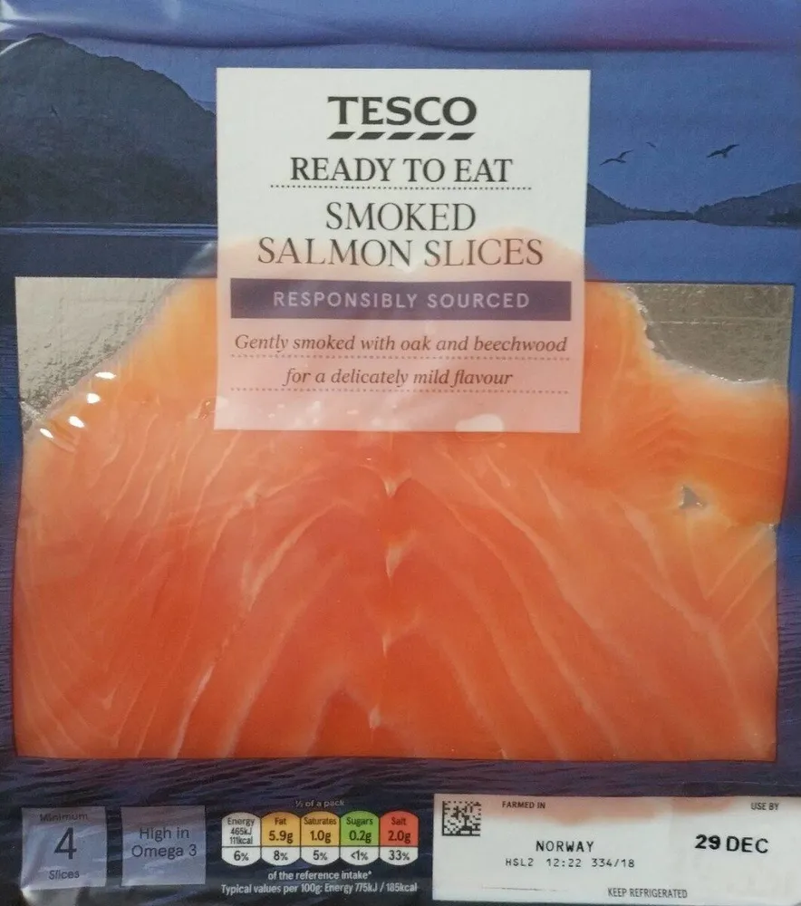 Smoked salmon slices