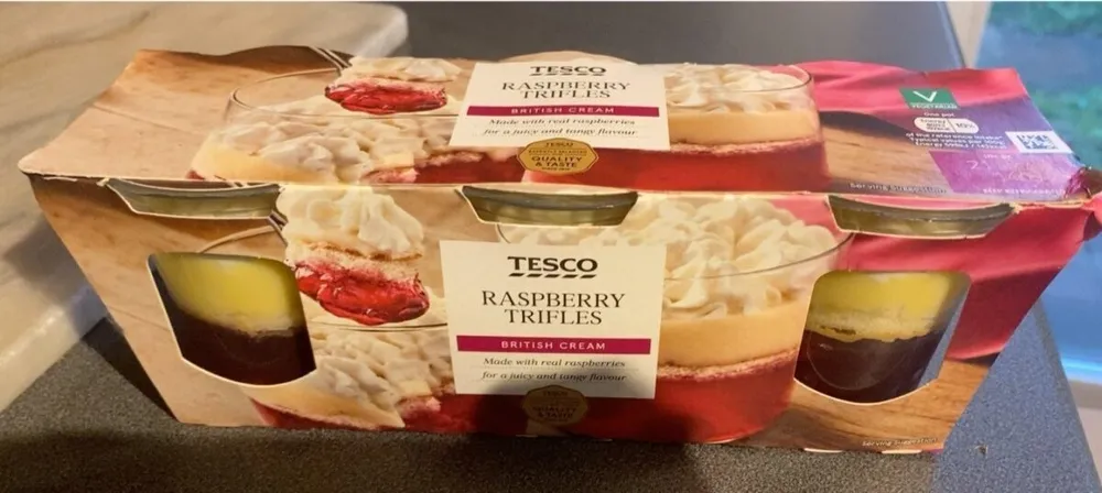 Raspberry trifles