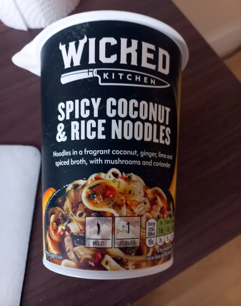 Spicy coconut & rice noodles