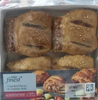 Smoked bacon and cheddar rolls