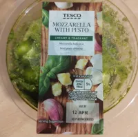 Mozzarella with pesto