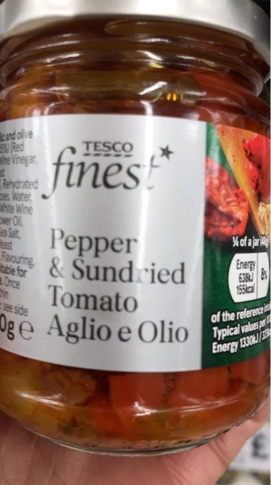 Pepper and sundried tomato aglio olio