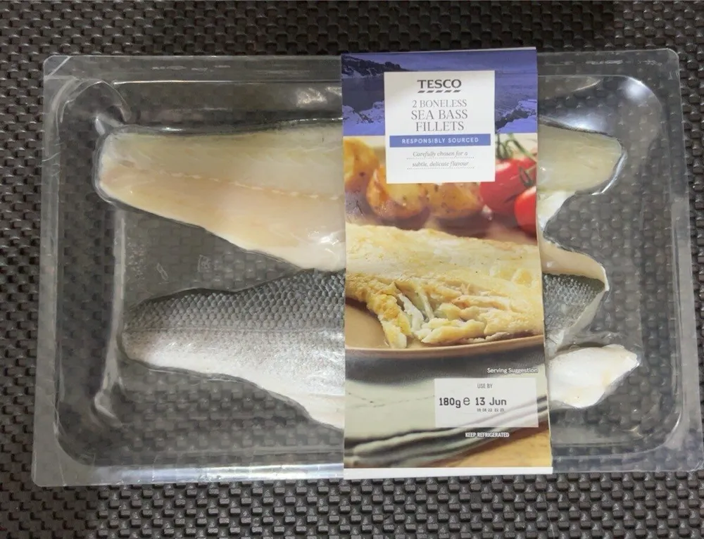 Sea Bass Fillets (2 Boneless)