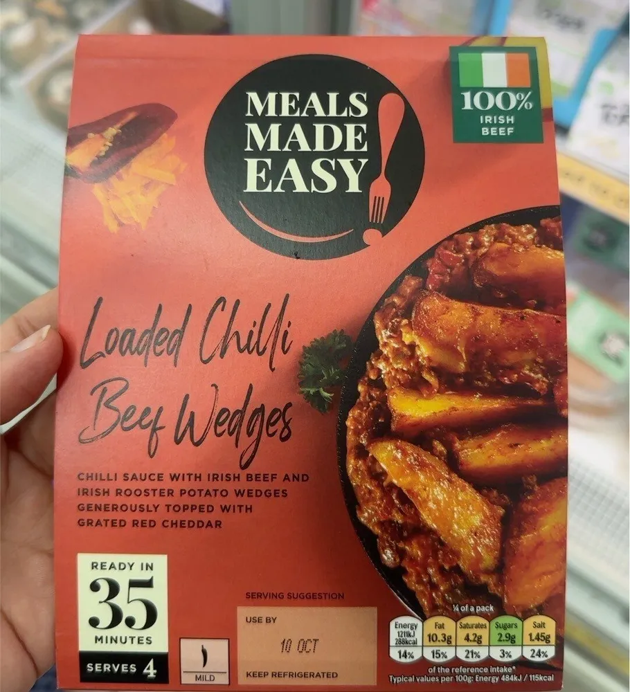Loaded chilli beef wedges