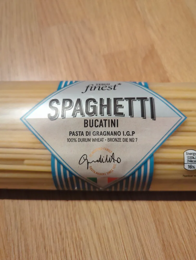 Spaghetti Bucatini