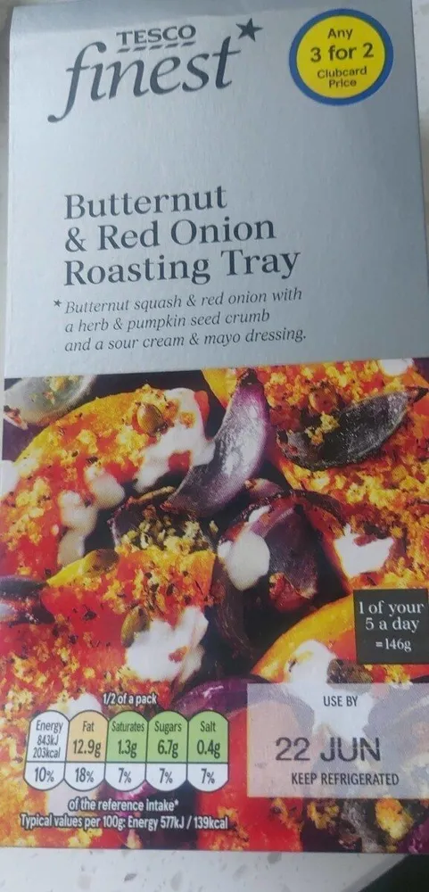 Butternut and red onion roasting tray