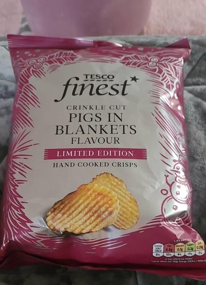 Pigs in blankets flavour crisps