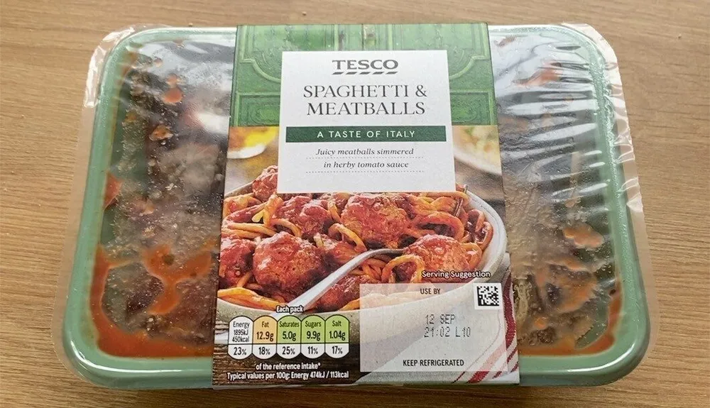 SPAGHETTI & MEATBALLS