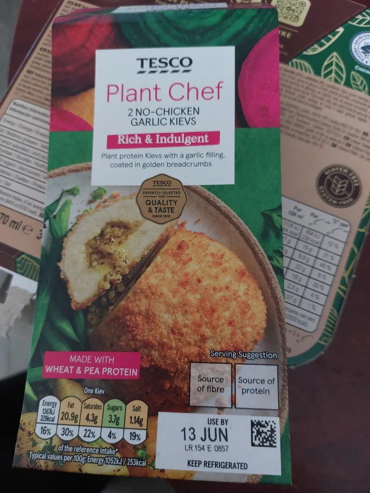 2 No-Chicken Garlic Kieivs