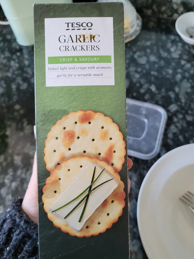 Garlic Crackers