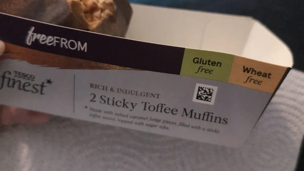 Sticky toffee muffin - Tesco