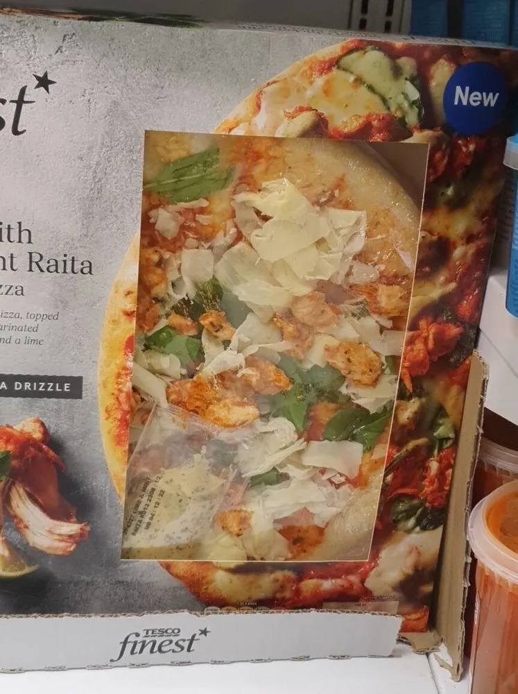 Lime and mint raita pizza