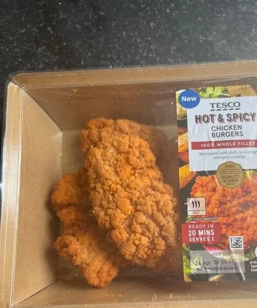 Hot and spicy chicken burgers